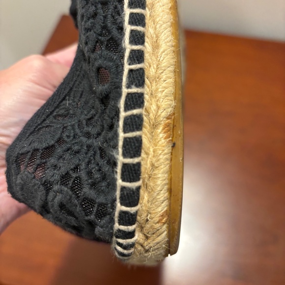 Tory Burch Women's Abbe Crochet Lace Slip On Espadrilles Black size 7 - Picture 10 of 11